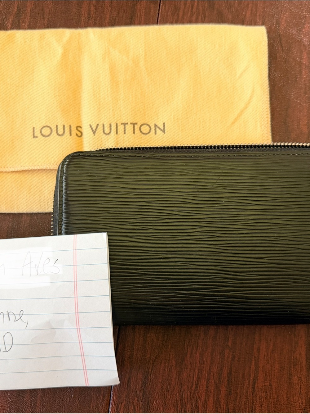 Louis Vuitton Zippy Black Textured  epi leather Wallet